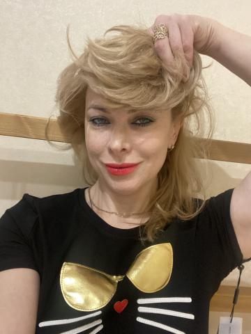 Лилия Мечта Брюнетка